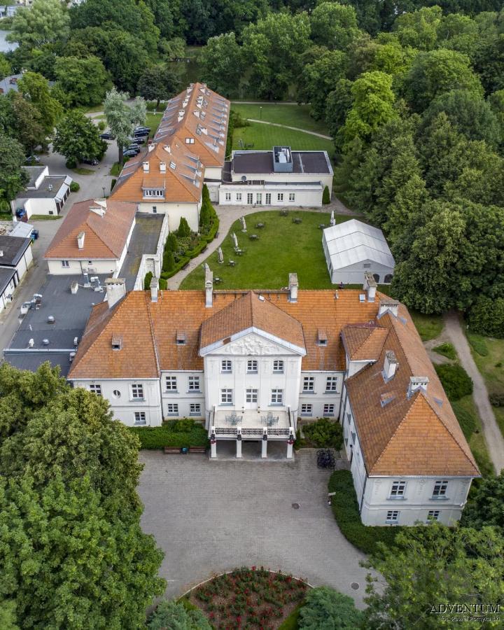 Palac Pod Kampinosem - Blisko Warszawy Leszno  Экстерьер фото