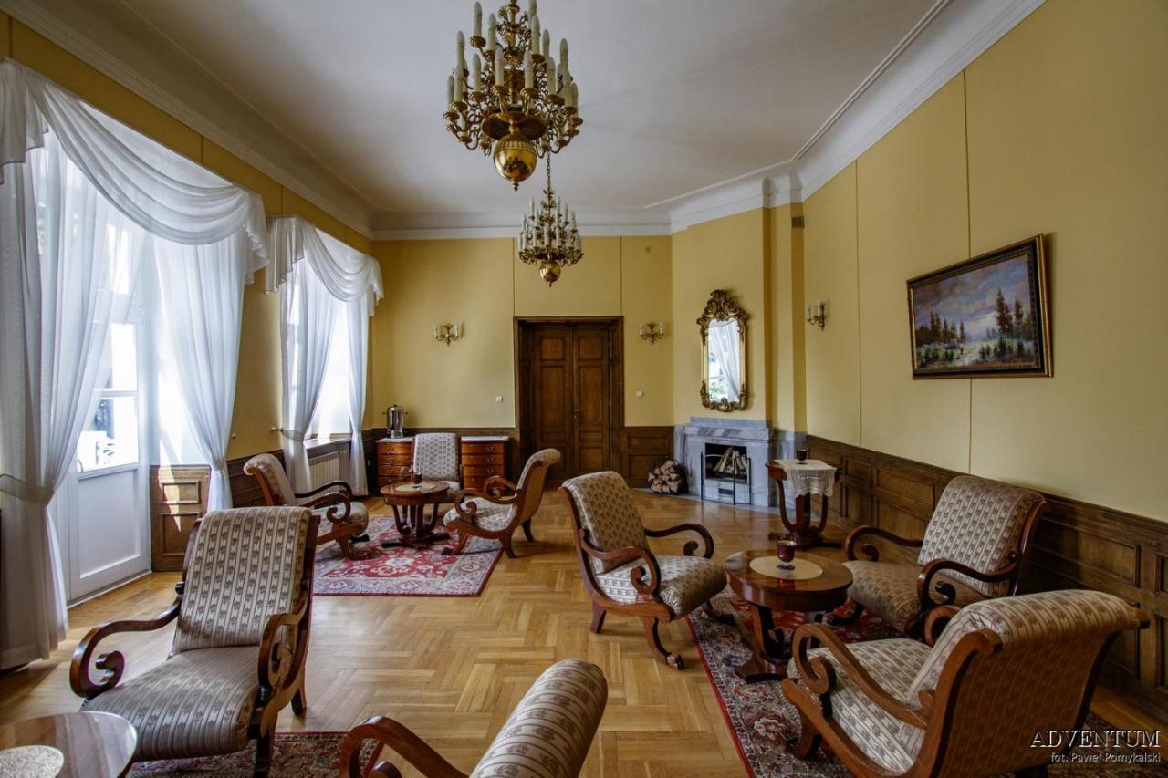 Palac Pod Kampinosem - Blisko Warszawy Leszno  Экстерьер фото